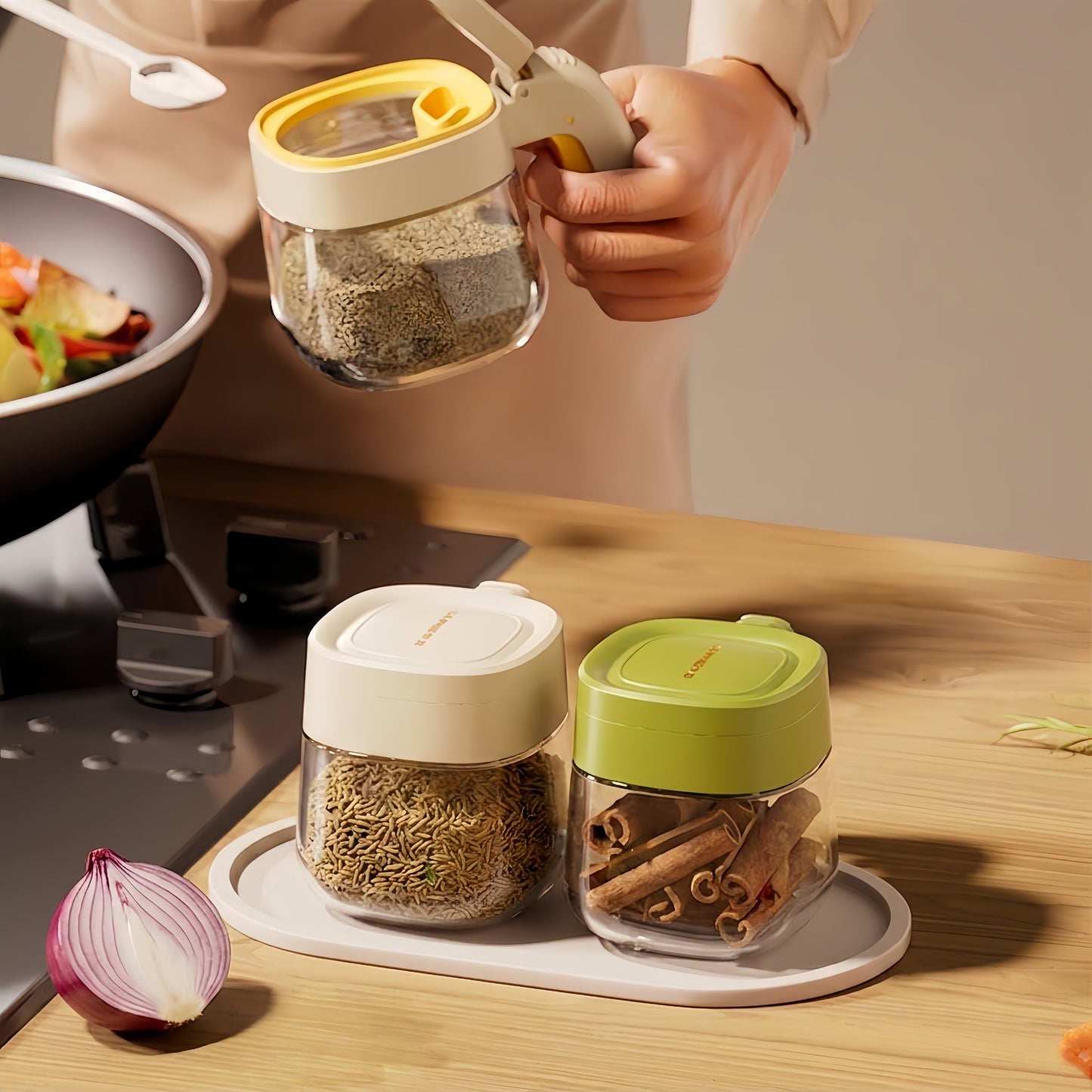 One-Hand Operation Glass Seasoning Jar